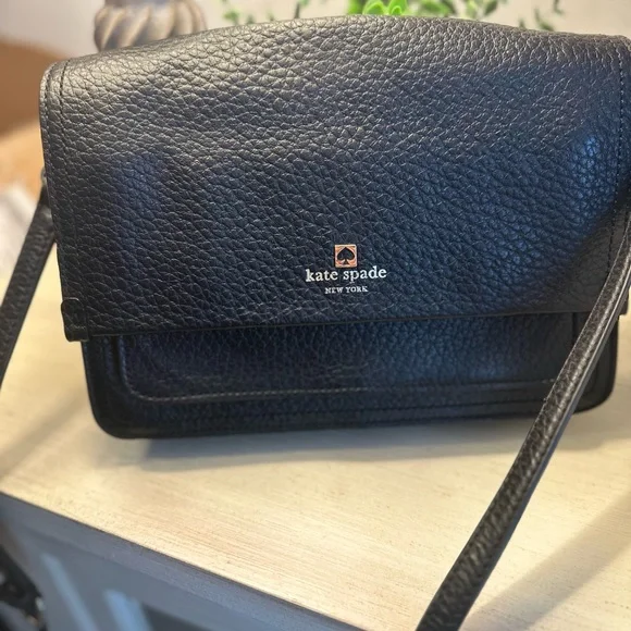 Kate Spade Pebbled Leather black Crossbody Bag - Picture 2 of 12
